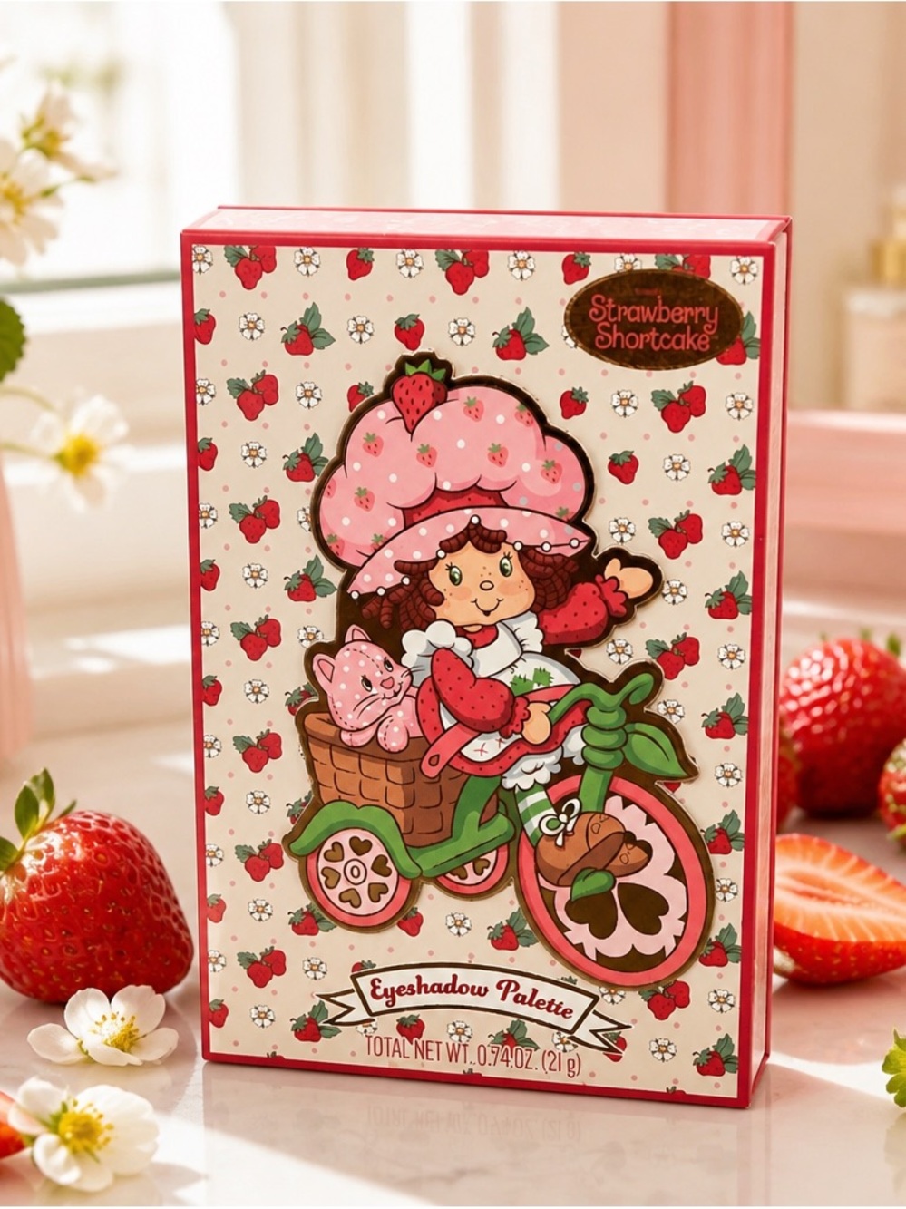 Strawberry Shortcake Eyeshadow Palette 12 Color Makeup Palette New Sealed - Picture 1 of 4